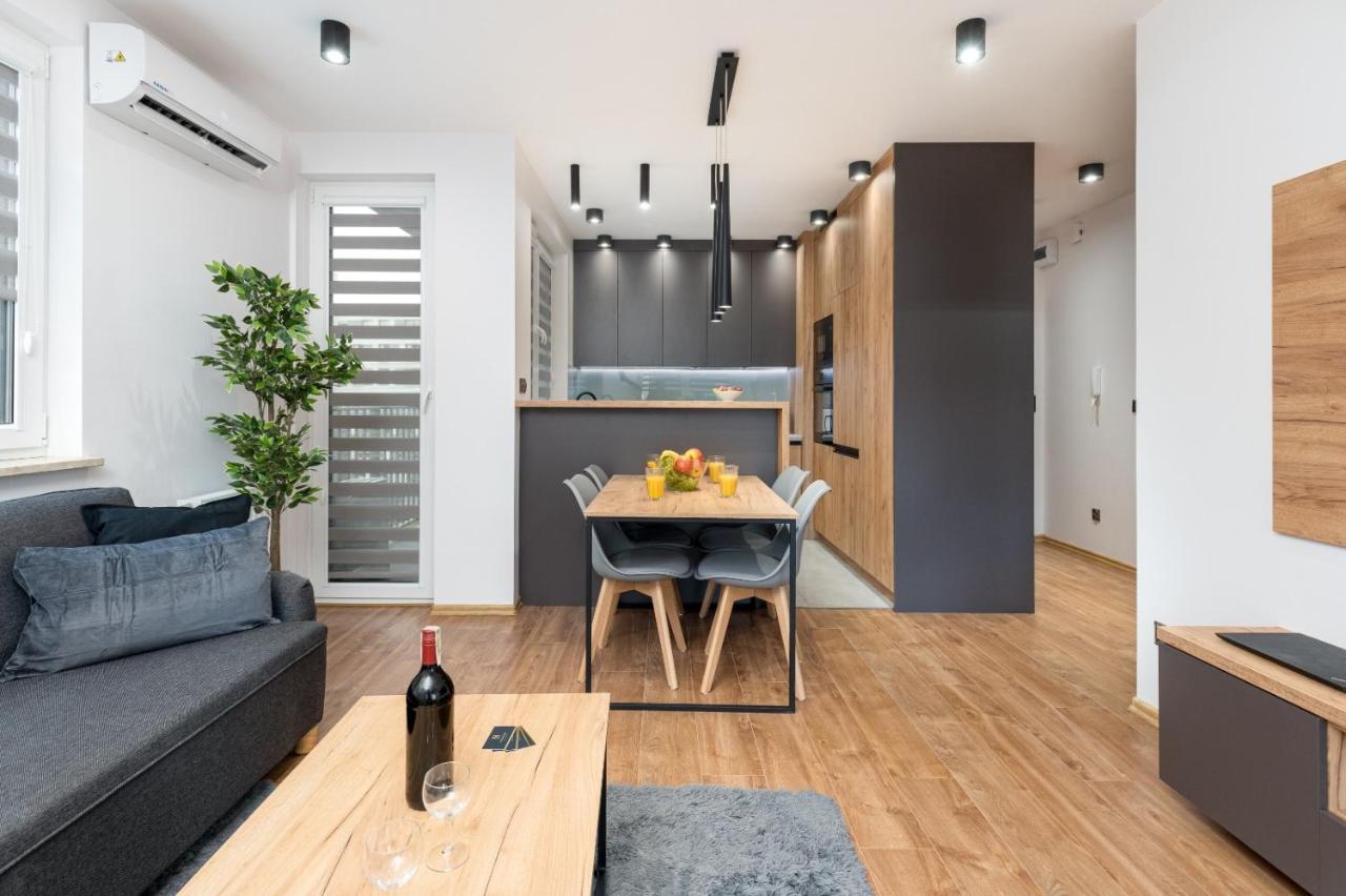 Romanowicza Prestige Place Apartment Krakow
